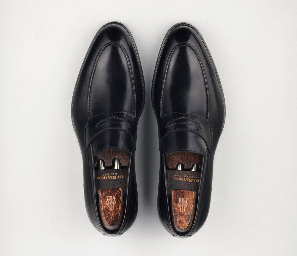 (product) Brera Deco Nero Loafer, Top view of the pair