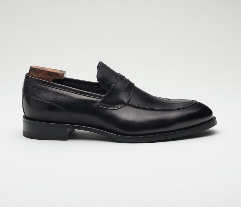 (product) Brera Deco Nero Loafer, Single shoe side view