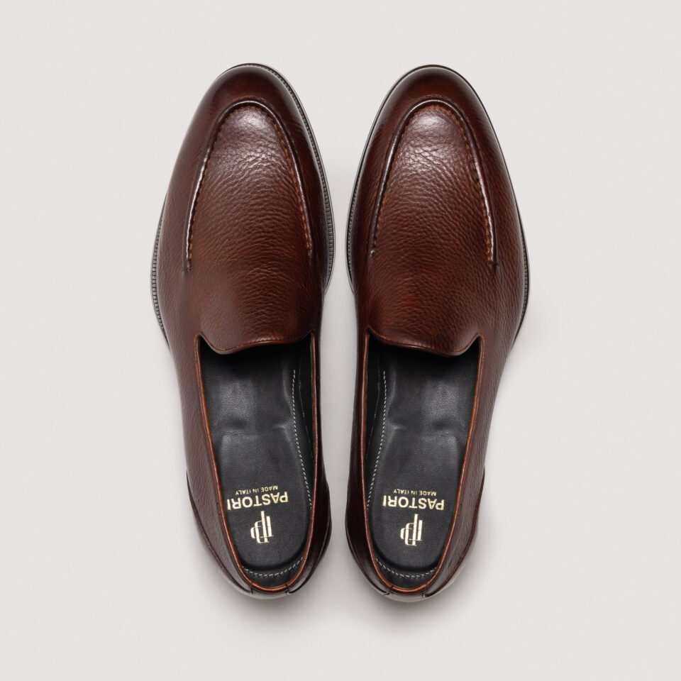 (product) Justin Loafer Pebble Grain Cadmio, Top view of the pair