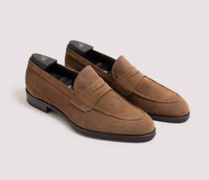 (product) Theodore Loafer Suede Farro, front pair view