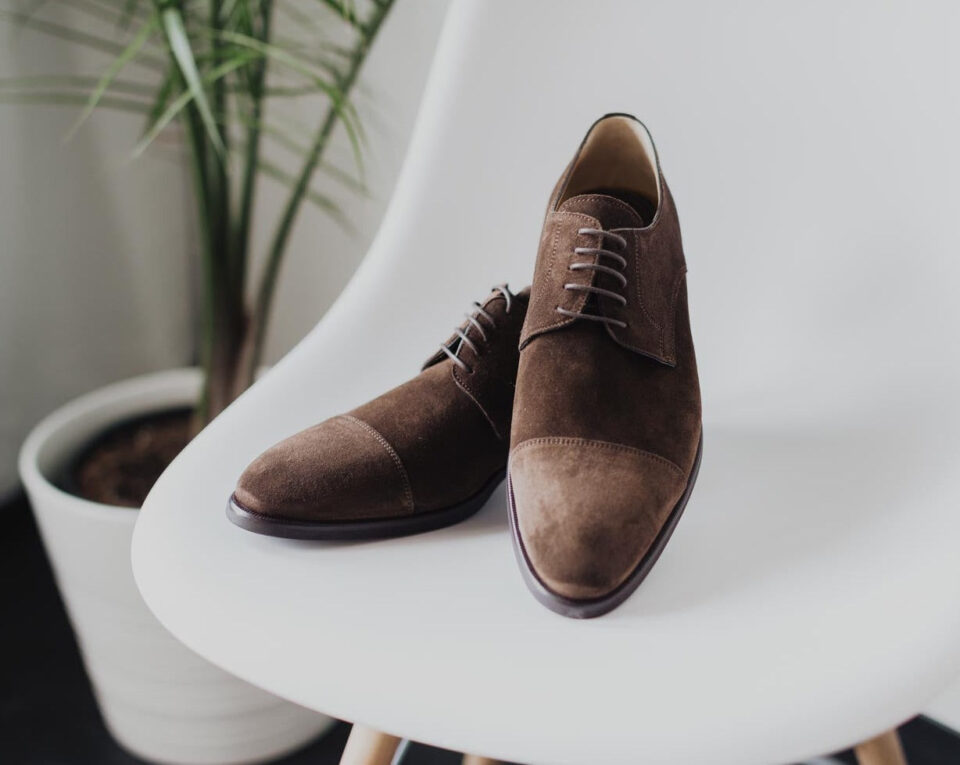 (product) Bergamo Mustang Oxford, Top view of the pair