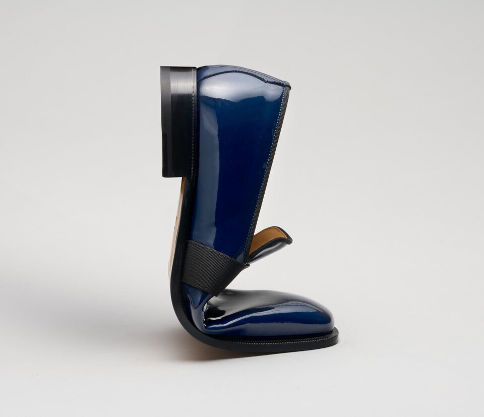 (product) Catania Navy Patent Formal Loafer, Single shoe side view